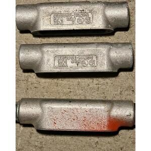 (Lot of 3) Crouse-Hinds C28 3/4" Form 8 Electrical Conduit Outlet Body